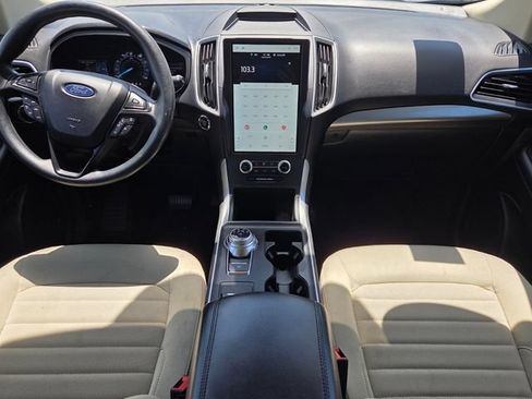 Used 2024 Ford Edge SE AWD/4WD image 7