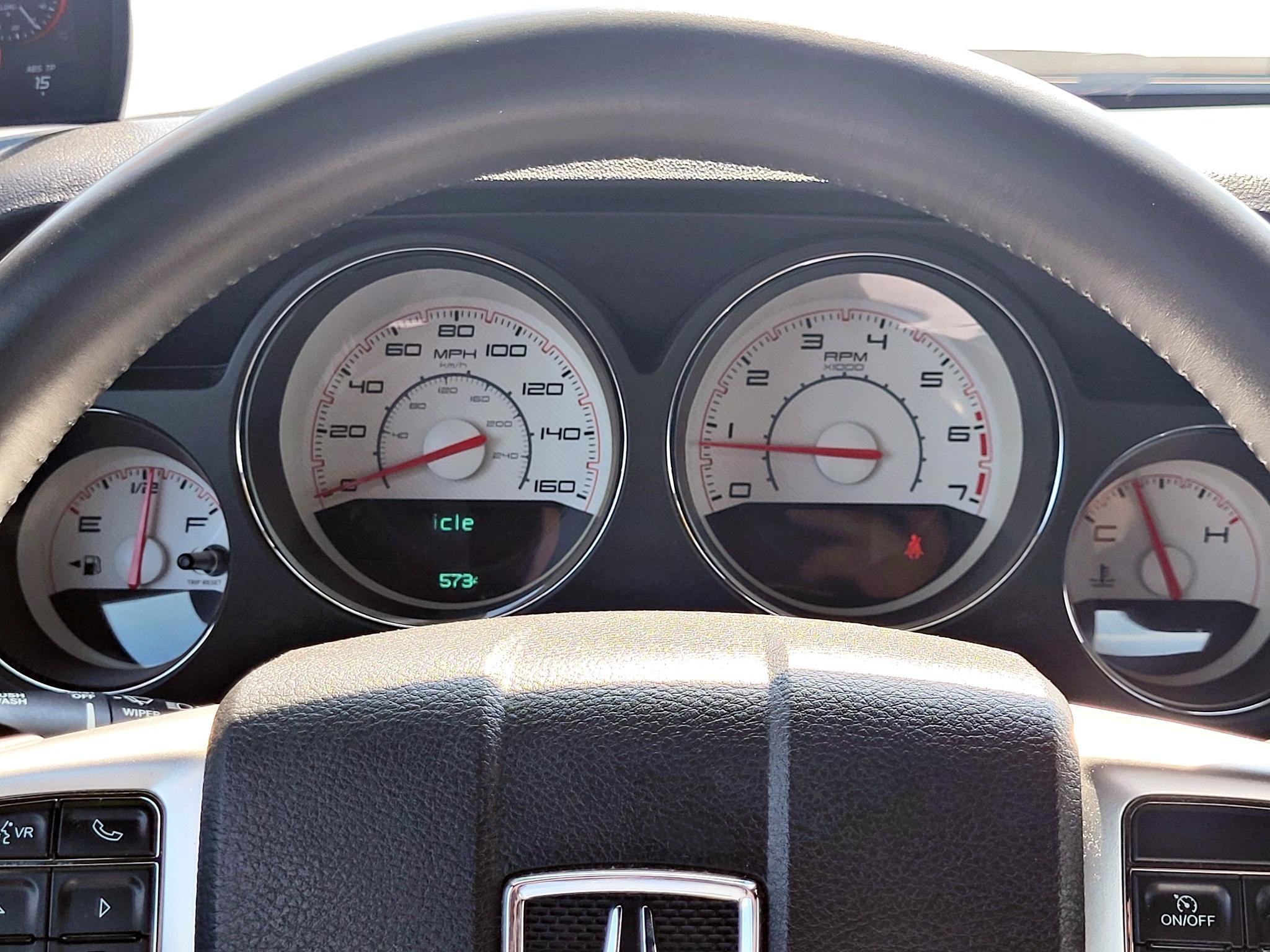 Used 2013 Dodge Challenger R/T RWD image 4