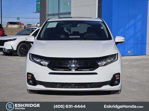 Used 2025 Honda Odyssey Elite image 2
