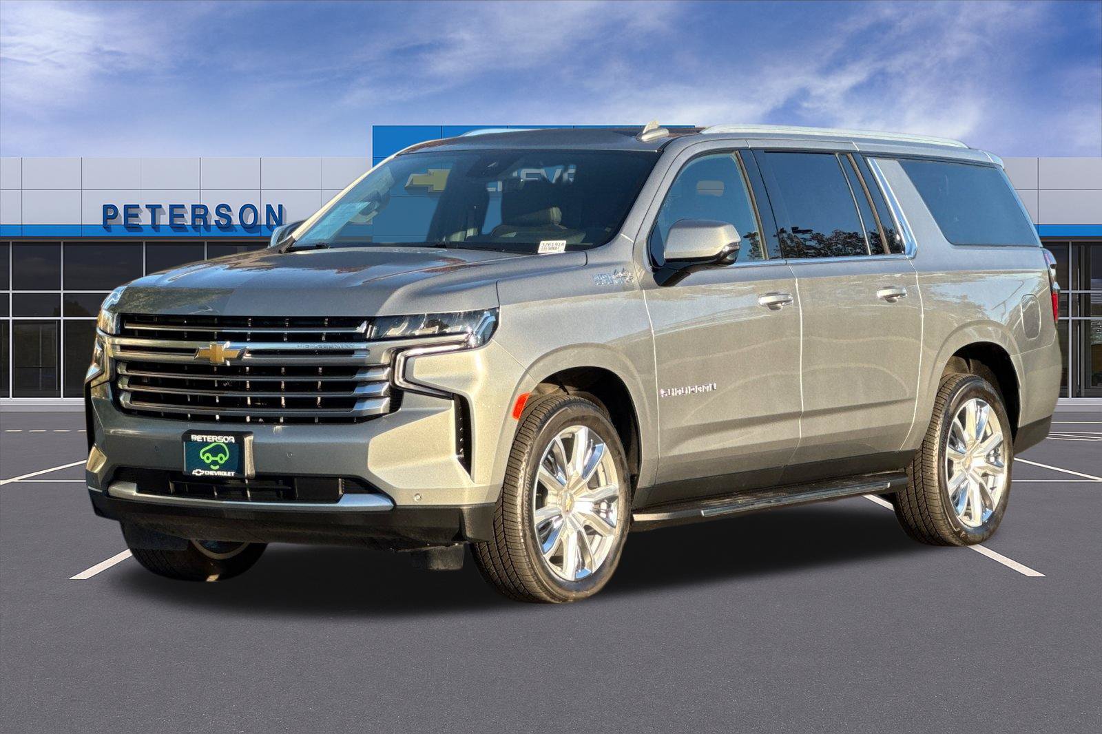 Used 2023 Chevrolet Suburban High Country AWD/4WD image 8