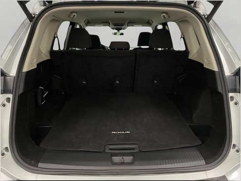 Certified 2025 Nissan Rogue SV AWD/4WD image 5