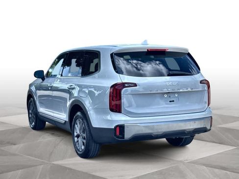 Used 2024 Kia Telluride LX FWD image 6