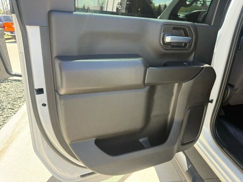 Used 2022 Chevrolet Silverado 2500 Custom w/ Custom Value Package AWD/4WD image 14