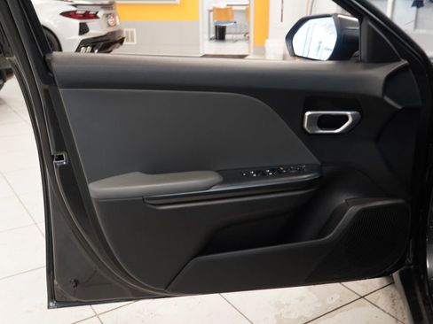Used 2025 Kia K4 FWD image 5