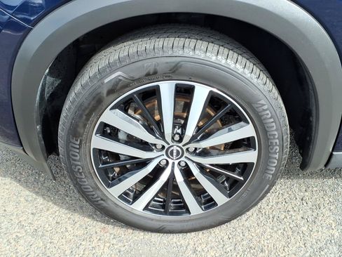 Used 2023 Nissan Pathfinder Platinum AWD/4WD image 10