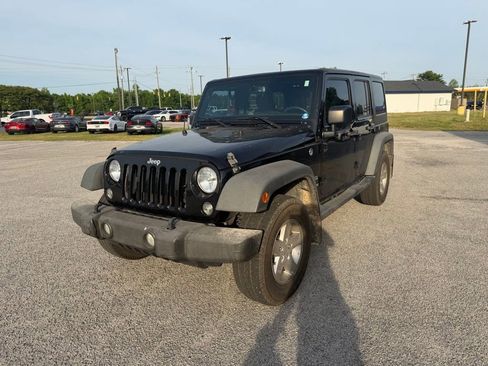 Used 2018 Jeep Wrangler Unlimited Sport S image 2
