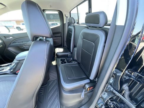 Used 2018 Chevrolet Colorado Z71 AWD/4WD image 23