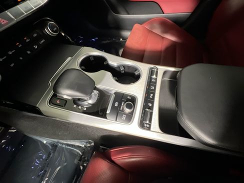 Used 2021 Kia Stinger GT2 AWD/4WD image 25