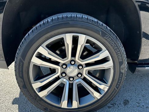 Used 2020 GMC Yukon Denali w/ Denali Ultimate Package AWD/4WD image 9