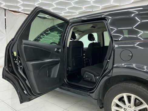 Used 2015 Dodge Journey SXT w/ Flexible Seating Group FWD image 12