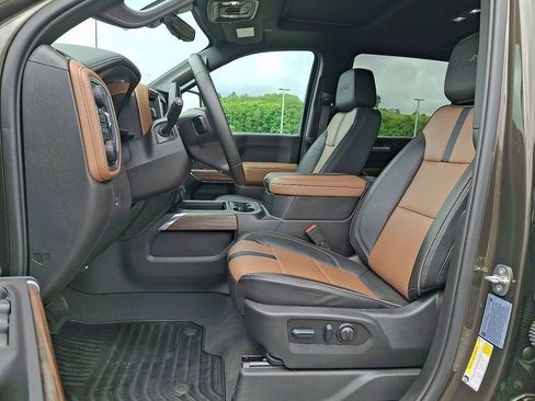 Used 2023 Chevrolet Silverado 3500 High Country AWD/4WD image 13