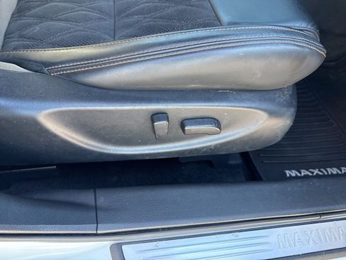 Used 2019 Nissan Maxima SR w/ Premium Package image 20