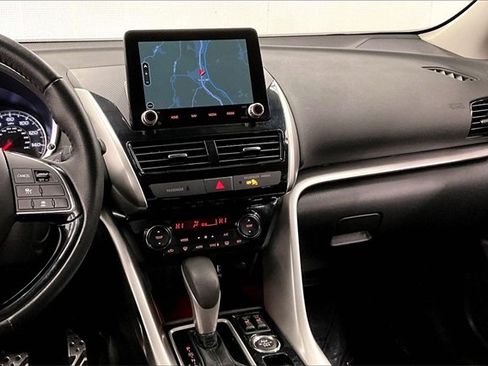 Used 2024 Mitsubishi Eclipse Cross SE image 6