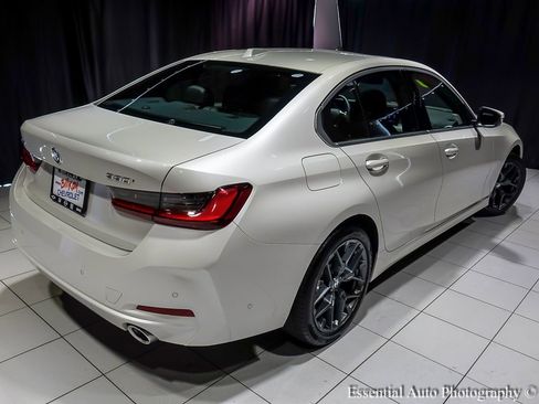 Used 2025 BMW 330i xDrive Sedan AWD/4WD image 12