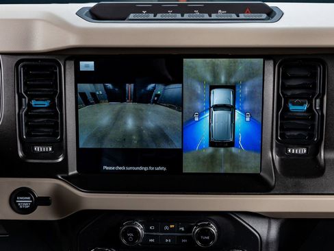 Used 2023 Ford Bronco Wildtrak AWD/4WD image 24