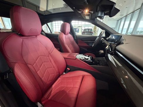 Certified 2025 BMW 530i xDrive image 41