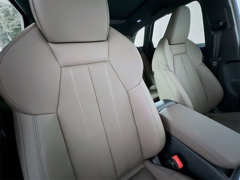 New 2025 Audi Q5 Prestige image 25