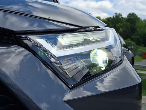 Certified 2025 Toyota RAV4 XLE AWD/4WD image 11
