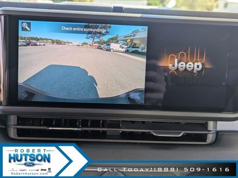 New 2024 Jeep Gladiator Sport AWD/4WD image 21