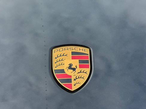 Used 2023 Porsche Taycan GTS image 19