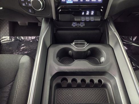Used 2025 RAM 1500 Big Horn AWD/4WD image 14