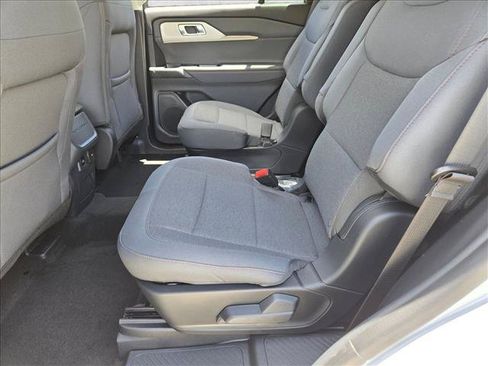 New 2026 Ford Explorer Active RWD image 15