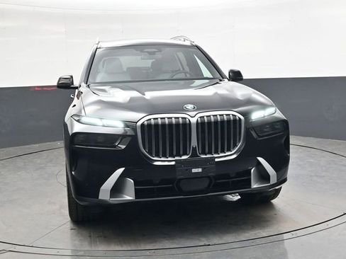 Used 2023 BMW X7 xDrive40i image 11