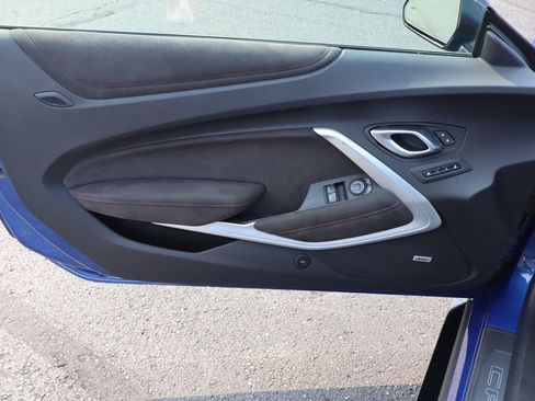Used 2022 Chevrolet Camaro ZL1 RWD image 6