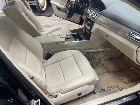 Used 2014 Mercedes-Benz E 350 Sport image 21