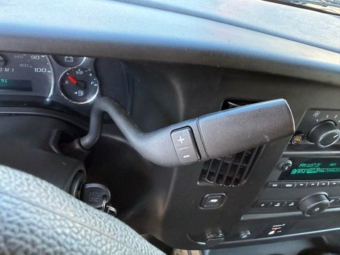 Used 2023 GMC Savana 2500 w/ Driver Convenience Package image 13