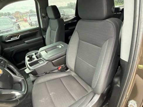 Used 2024 Chevrolet Silverado 1500 LT AWD/4WD image 20