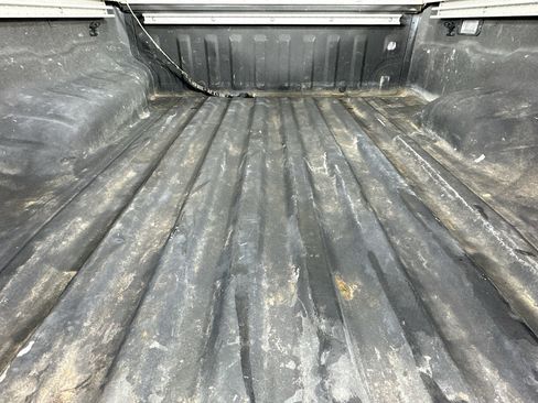 Used 2023 Nissan Frontier SV w/ SV Convenience Package image 34