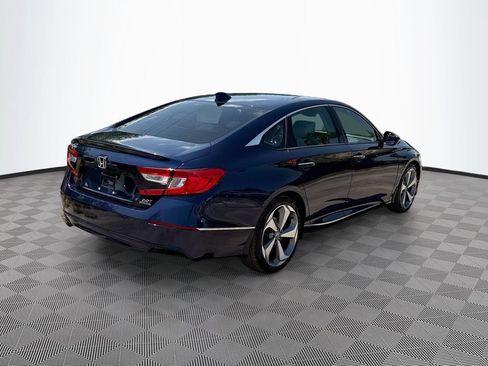Used 2020 Honda Accord Touring image 6