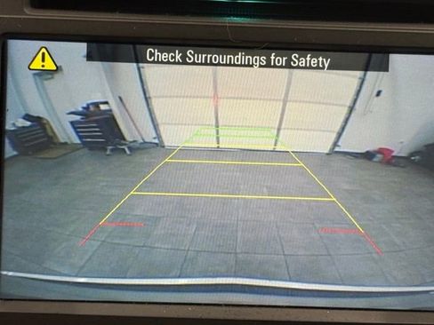 Used 2016 Chevrolet Traverse LT AWD/4WD image 23