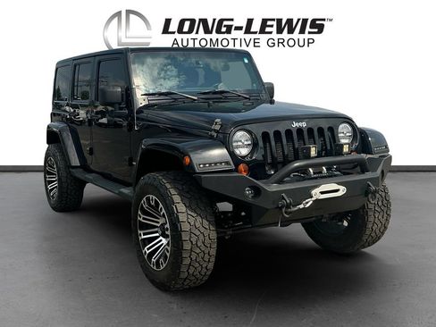 Used 2013 Jeep Wrangler Unlimited Sahara AWD/4WD image 10