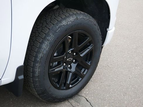 Used 2025 Chevrolet Silverado 1500 RST w/ Convenience Package II image 9