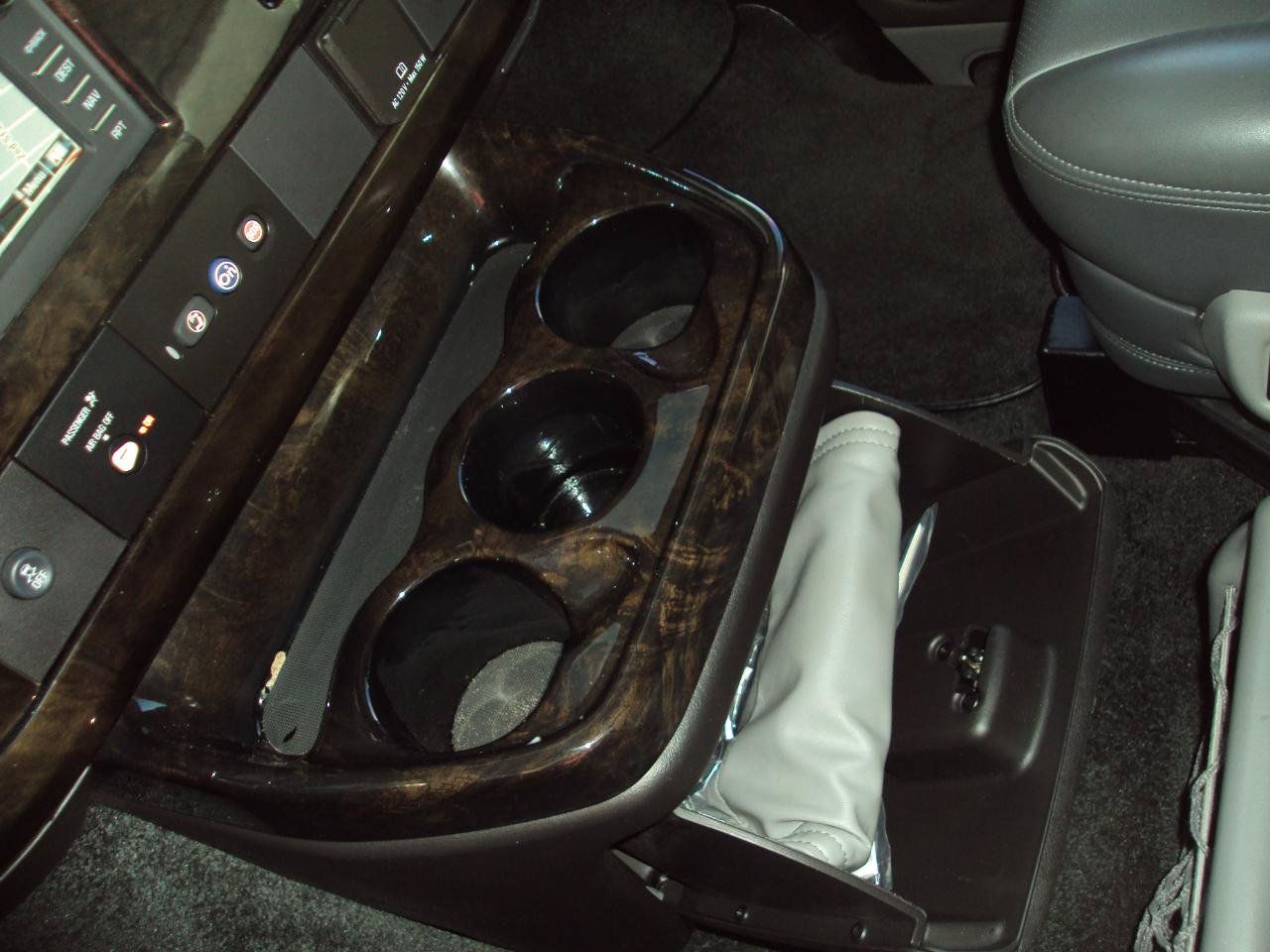 Used 2017 Chevrolet Express 2500 RWD image 38