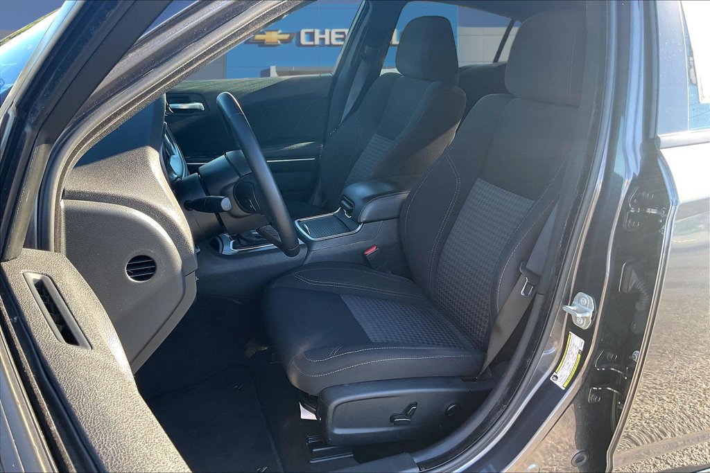 Used 2023 Dodge Charger SXT w/ Cold Weather Package RWD image 21