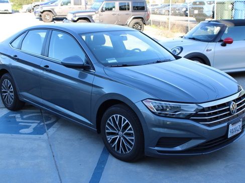 Used 2021 Volkswagen Jetta S w/ Driver Assistance Package image 3