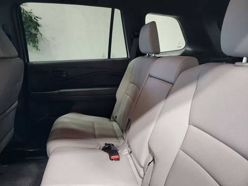 Certified 2023 Honda Passport EX-L image 13