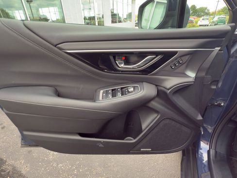 Used 2023 Subaru Outback Limited image 16