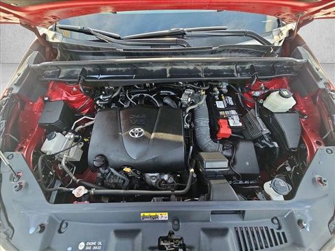 Used 2020 Toyota Highlander XLE image 23