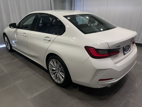 Used 2023 BMW 330i xDrive Sedan w/ Driving Assistance Package AWD/4WD image 5