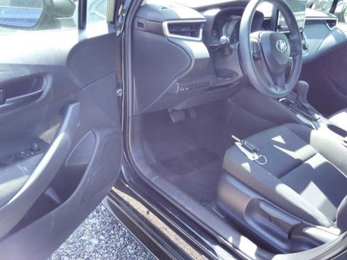 Used 2024 Toyota Corolla LE FWD image 6