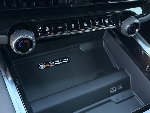 New 2026 Chevrolet Tahoe Premier image 17