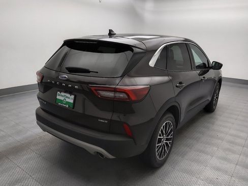 Used 2023 Ford Escape Active w/ Tech Pack #1 AWD/4WD image 9