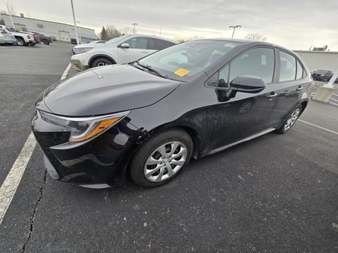 Certified 2024 Toyota Corolla LE image 4