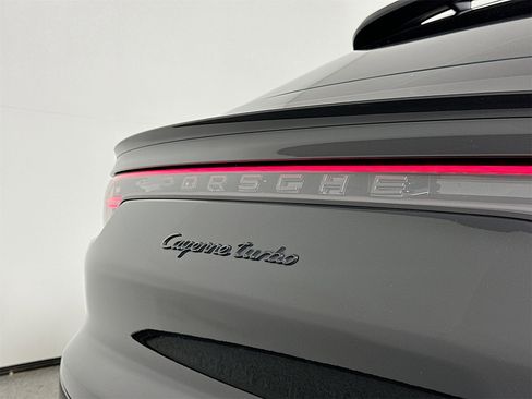 Certified 2023 Porsche Cayenne Turbo image 17