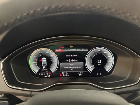 Certified 2025 Audi Q5 e Premium Plus w/ Premium Plus Package AWD/4WD image 23