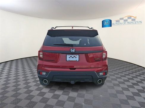 Certified 2023 Honda Passport TrailSport image 5